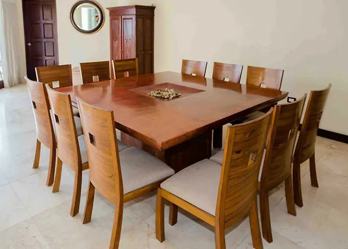 Hermosa Mayette Villa By Chezplaya